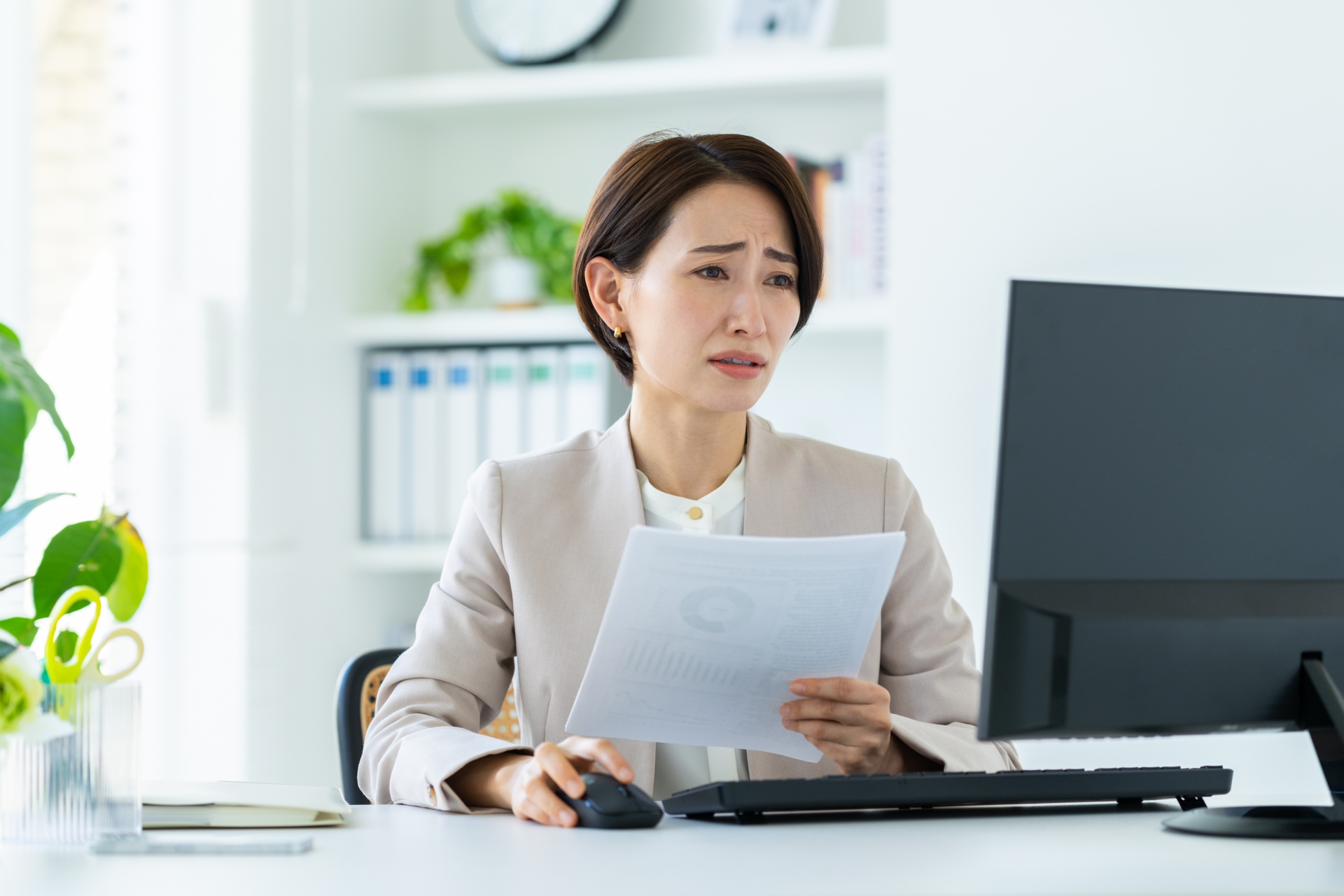 お悩みを抱えているイメージ画像